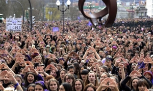 Greba orokor feministaren arrakasta sendotu da