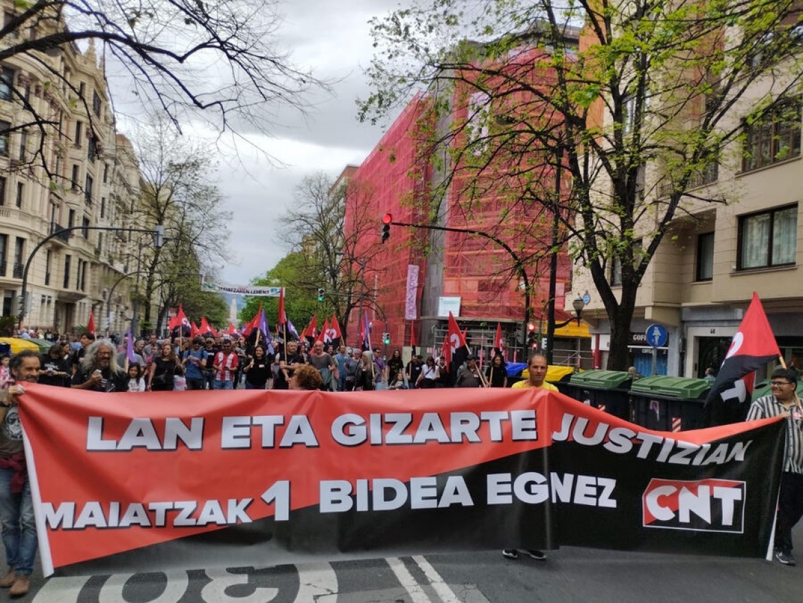 “Que trabajen ellos: queremos vivir, no sobrevivir”: crónica de las manifestaciones del 1 de mayo en Euskal Herria